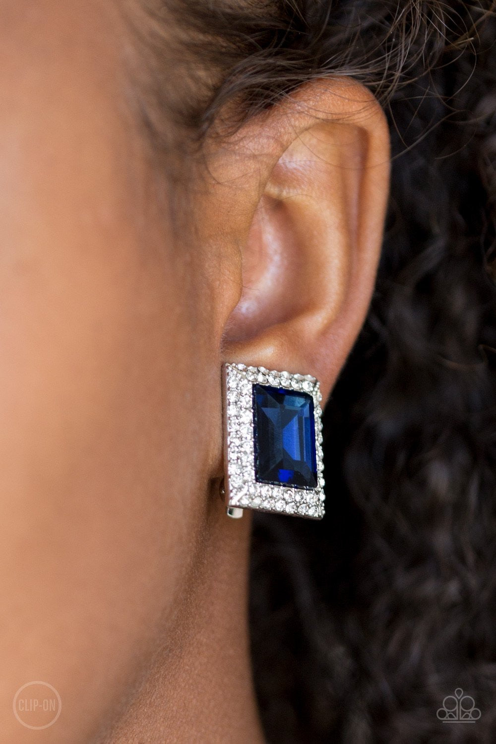 Crowned couture